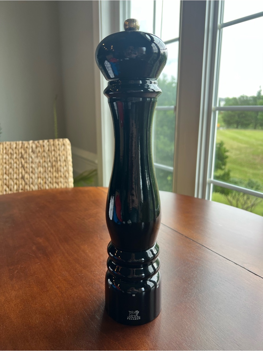 Peugeot Paris U'Select Pepper Mill, 13.35 total Inches tall, Black Lacquer